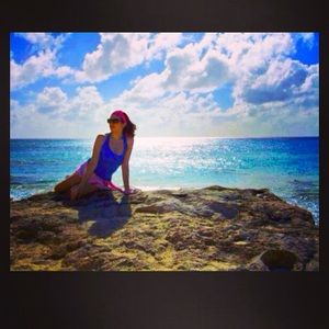 Meet your Posher, Laurie